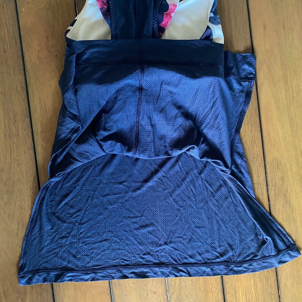Lululemon Top - Picture 7 of 12